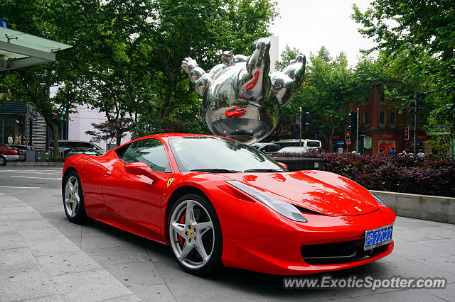 Ferrari 458 Italia spotted in Shanghai, China