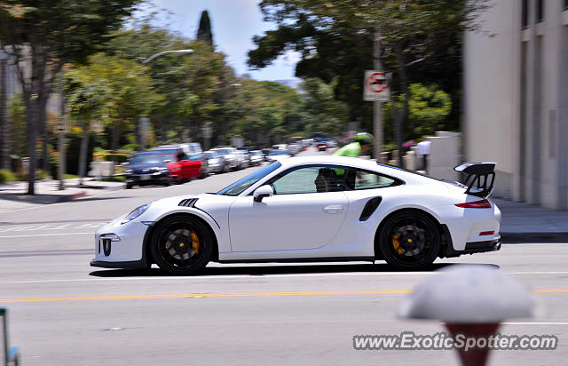 Porsche 911 GT3 spotted in Beverly Hills, California