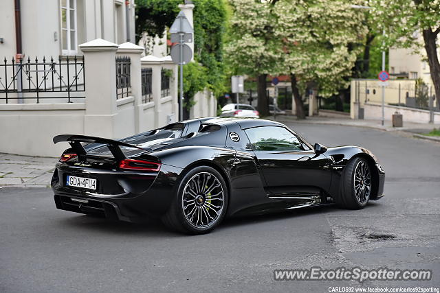 Porsche 918 Spyder spotted in Warsaw, Poland