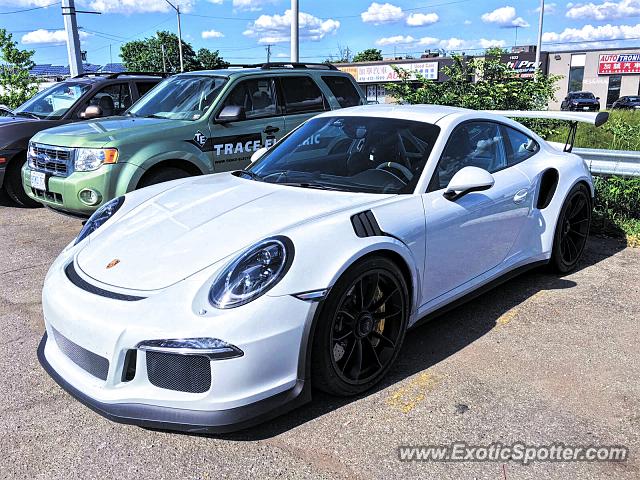 Porsche 911 GT3 spotted in Toronto, Canada