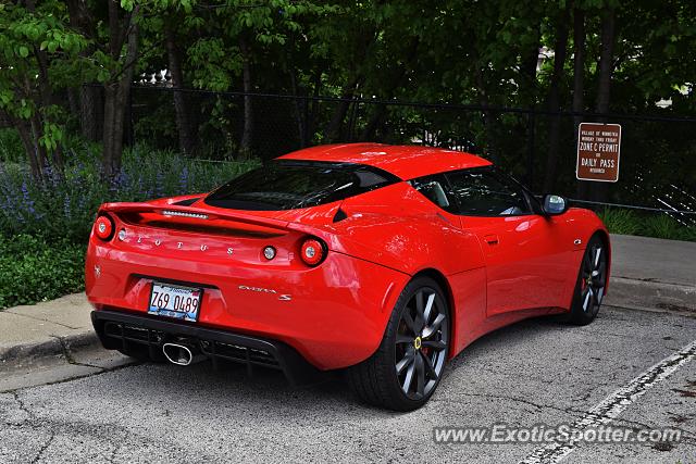 Lotus Evora spotted in Winnetka, Illinois