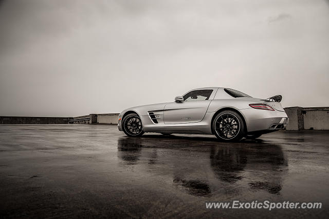 Mercedes SLS AMG spotted in Carmel, Indiana