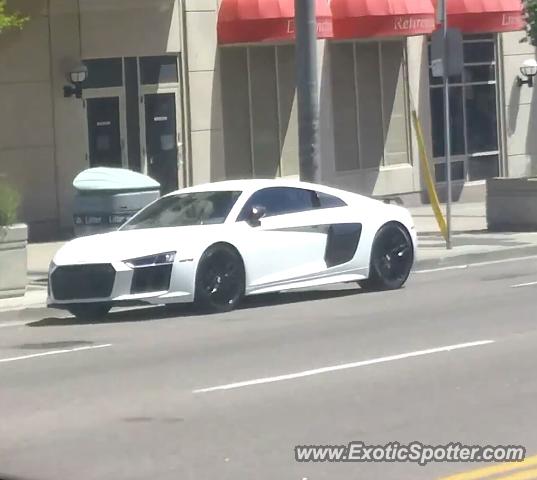 Audi R8 spotted in Toronto, Canada