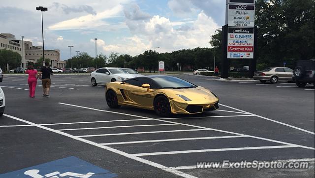 Lamborghini Gallardo spotted in Houston, Texas