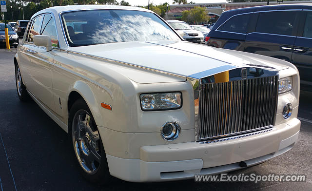 Rolls-Royce Phantom spotted in Orlando, Florida