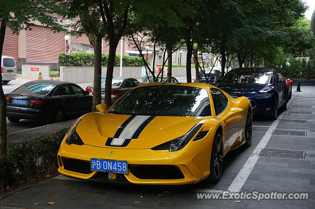 Ferrari 458 Italia spotted in Shanghai, China