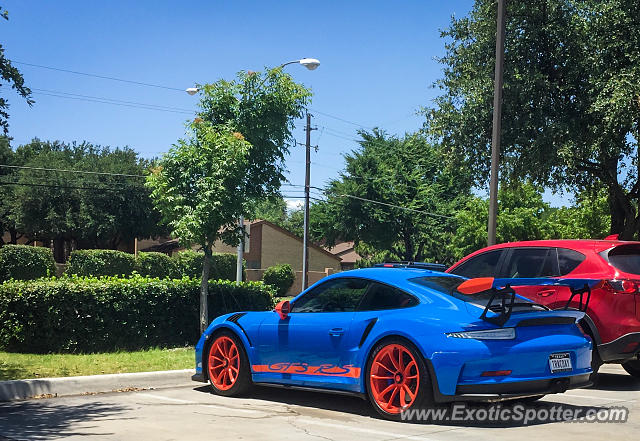 Porsche 911 GT3 spotted in Dallas, Texas