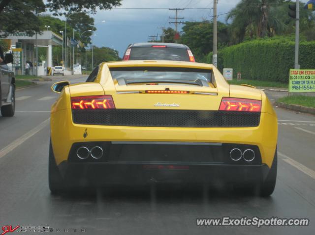 Lamborghini Gallardo spotted in Brasília, Brazil