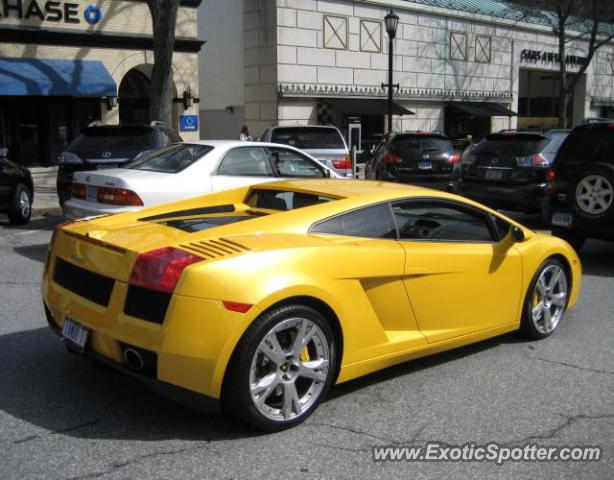 Lamborghini Gallardo spotted in Greenwich, Connecticut