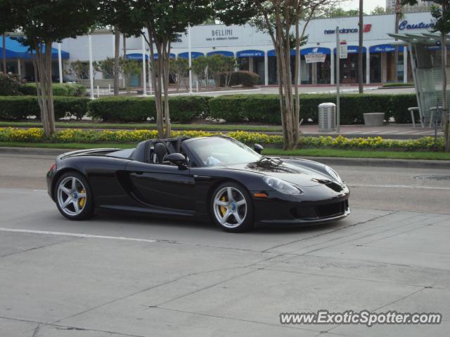 Porsche Carrera GT spotted in Houston, Texas