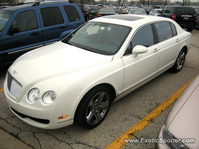 Bentley Continental spotted in Schaumburg, Illinois