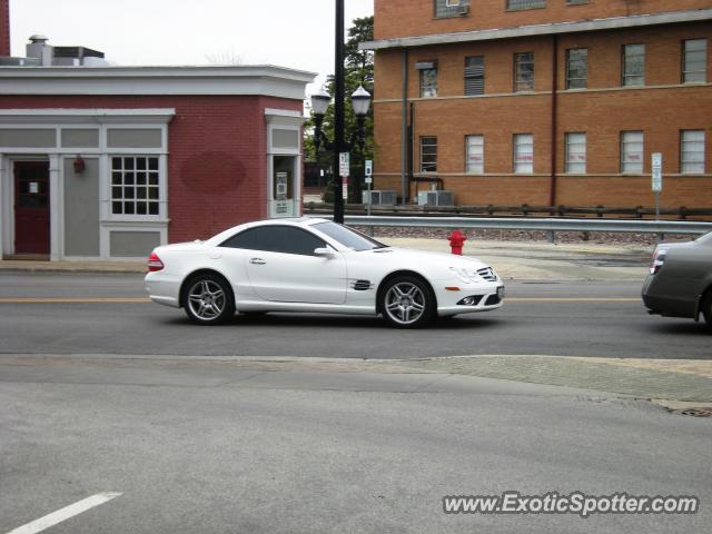 Mercedes SL600 spotted in Barrington, Illinois