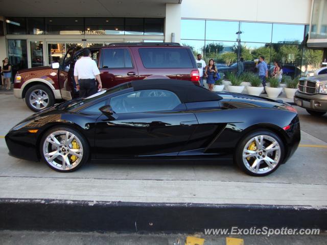 Lamborghini Gallardo spotted in Houston, Texas