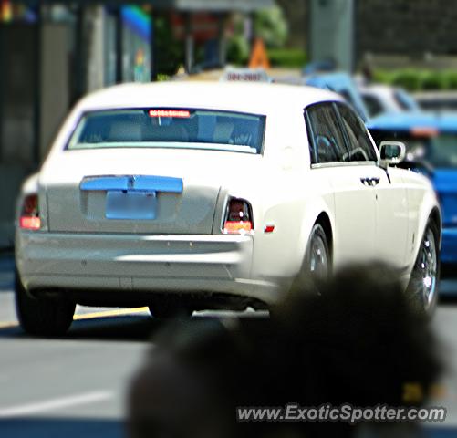 Rolls-Royce Phantom spotted in Toronto, Canada