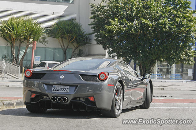 Ferrari 458 Italia spotted in São Paulo, Brazil