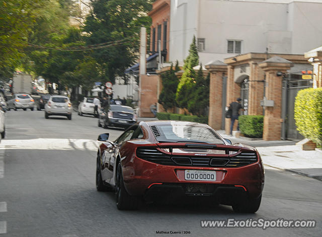 Mclaren MP4-12C spotted in São Paulo, Brazil