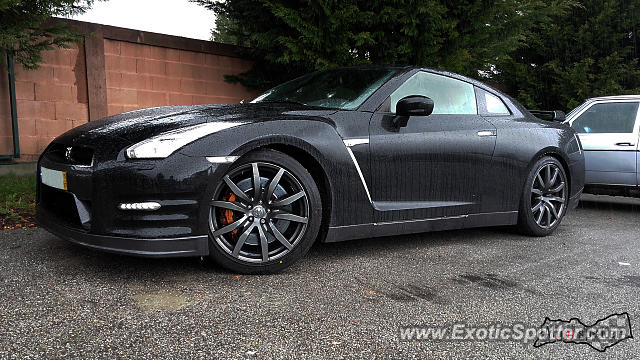 Nissan GT-R spotted in Montereal, Portugal