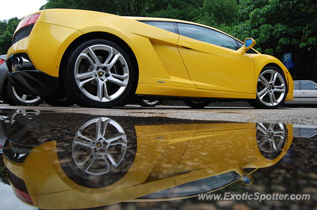 Lamborghini Gallardo spotted in Hong Kong, China