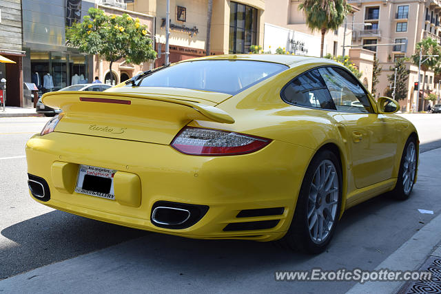 Porsche 911 Turbo spotted in Beverly Hills, California