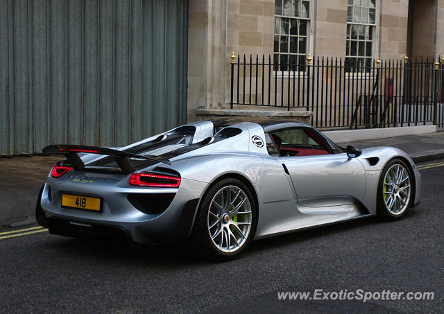 Porsche 918 Spyder spotted in LONDON, United Kingdom