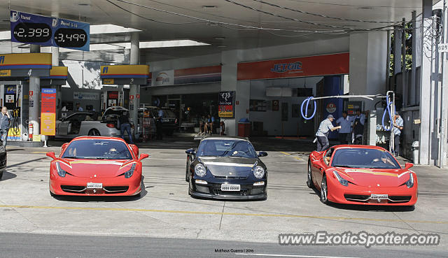 Ferrari 458 Italia spotted in São Paulo, Brazil