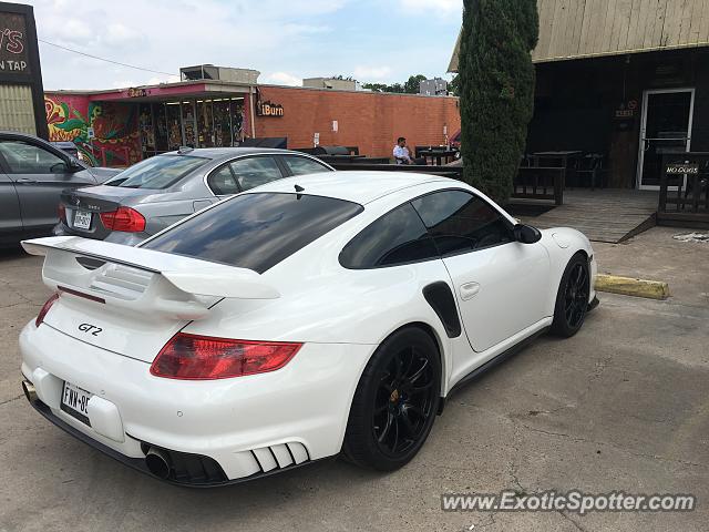 Porsche 911 GT2 spotted in Houston, Texas