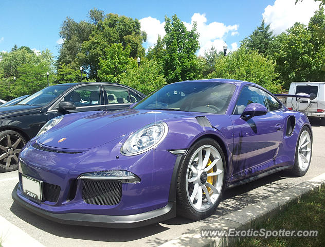 Porsche 911 GT3 spotted in Woodbridge, Canada