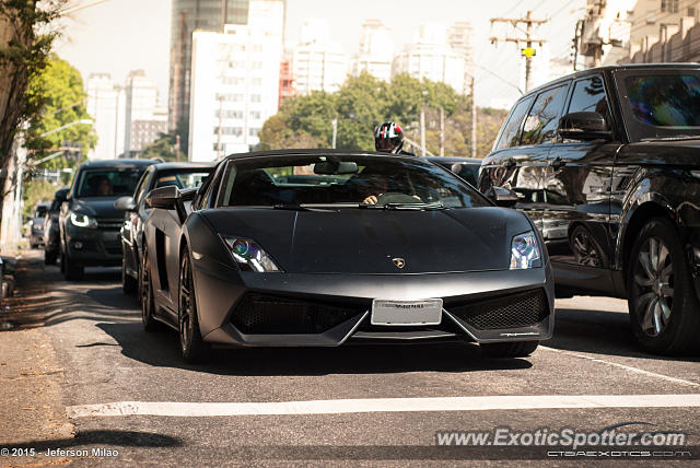 Lamborghini Gallardo spotted in São Paulo, Brazil