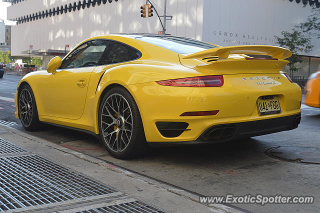 Porsche 911 Turbo spotted in Manhattan, New York