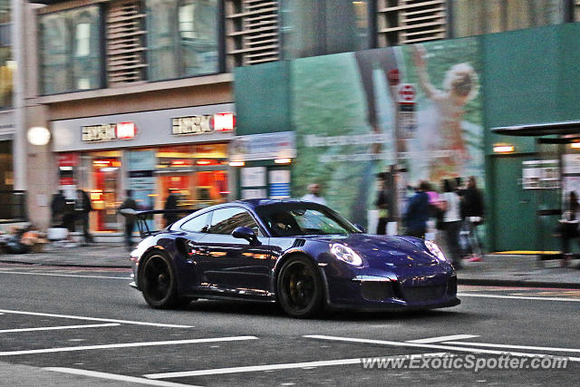 Porsche 911 GT3 spotted in London, United Kingdom