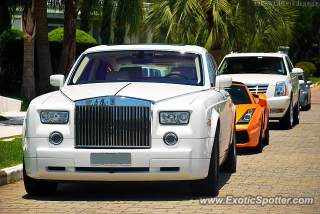 Rolls-Royce Phantom spotted in Florianópolis, Brazil