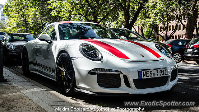 Porsche 911 GT3 spotted in Düsseldorf, Germany