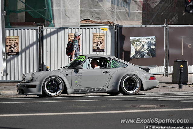 Porsche 911 spotted in Warsaw, Poland