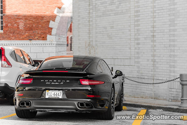 Porsche 911 Turbo spotted in Arlington, Virginia