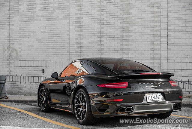 Porsche 911 Turbo spotted in Arlington, Virginia