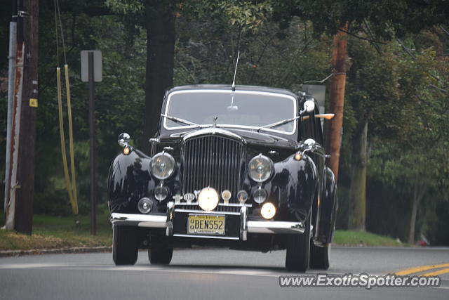 Bentley S Series spotted in Summit, New Jersey