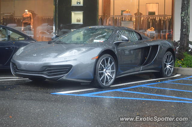 Mclaren MP4-12C spotted in Manhasset, New York