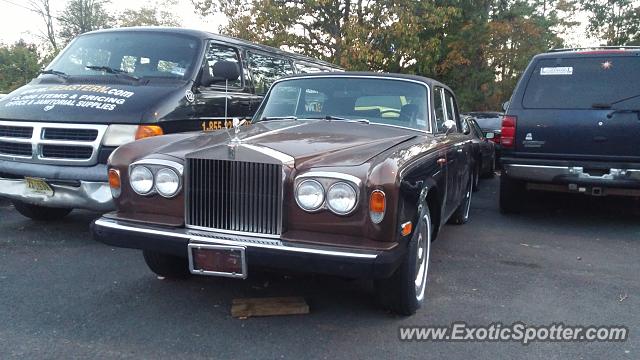 Rolls-Royce Silver Shadow spotted in Brick, New Jersey