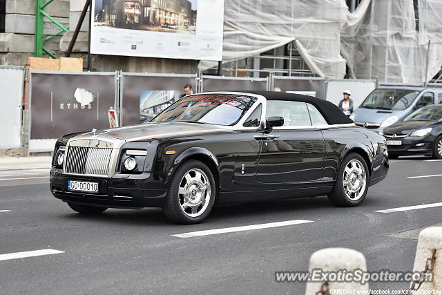 Rolls-Royce Phantom spotted in Warsaw, Poland