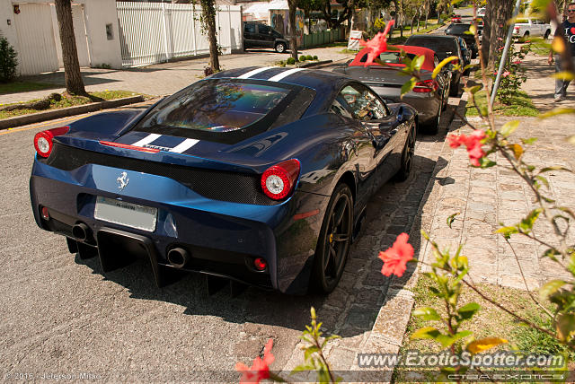 Ferrari 458 Italia spotted in Curitiba, Brazil