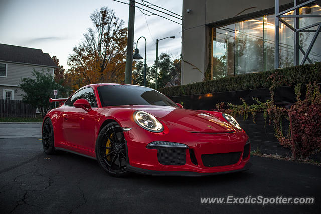 Porsche 911 GT3 spotted in Birmingham, Michigan