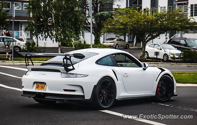 Porsche 911 GT3 spotted in Deal, New Jersey