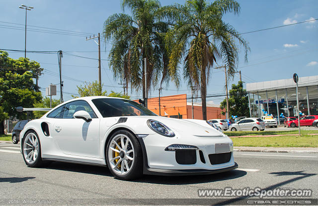 Porsche 911 GT3 spotted in São Paulo, SP, Brazil