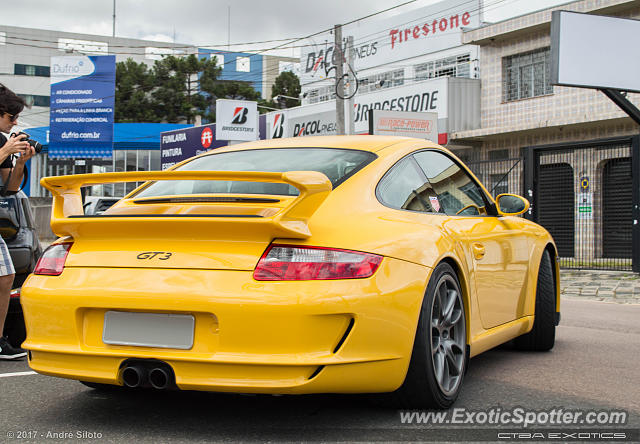 Porsche 911 GT3 spotted in Curitiba, PR, Brazil