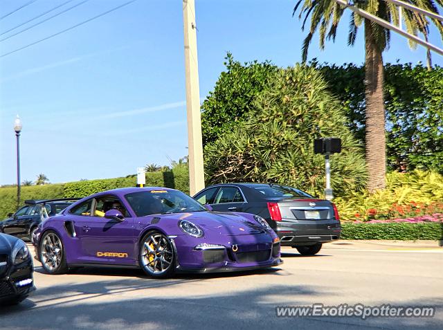 Porsche 911 GT3 spotted in Palm Beach, Florida