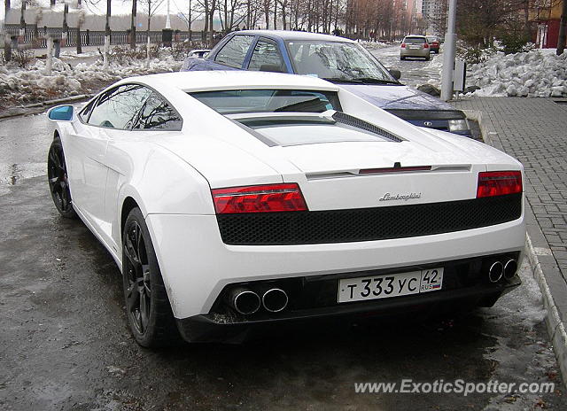 Lamborghini Gallardo spotted in Kemerovo, Russia