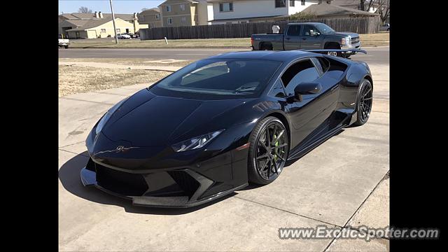 Lamborghini Huracan spotted in Wichita, Kansas