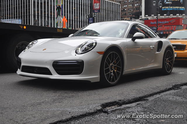 Porsche 911 Turbo spotted in Manhattan, New York