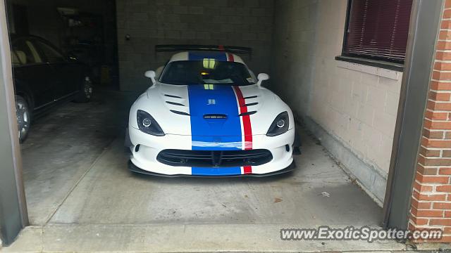 Dodge Viper spotted in Decatur, Illinois