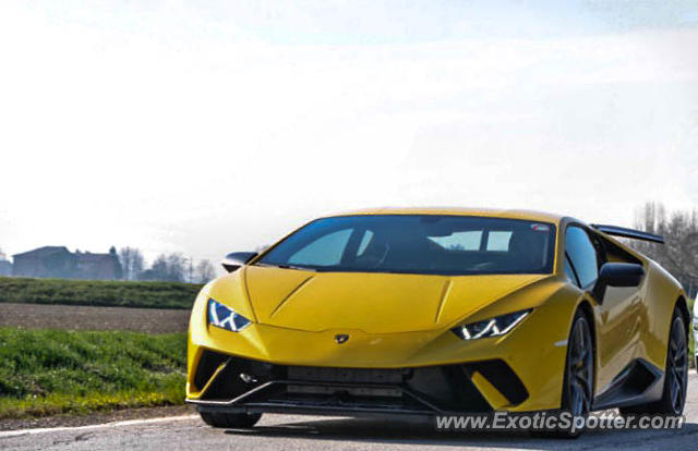 Lamborghini Huracan spotted in Sant'Agata, Italy